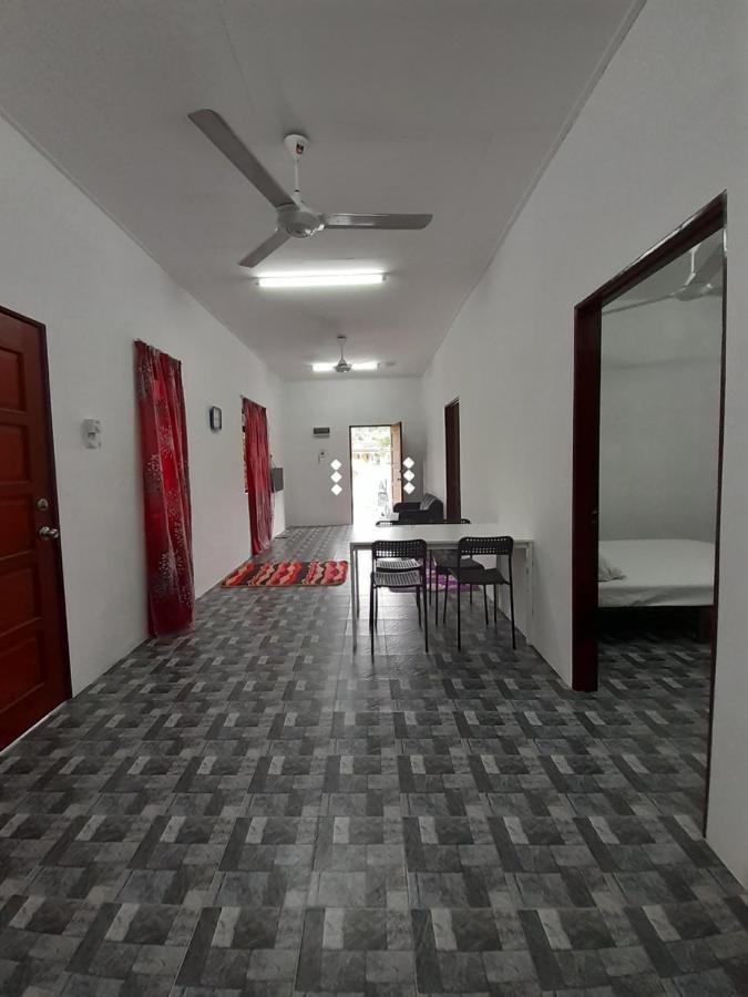 Homestay Idaman B B With 2 Room Aircond 2 Quen Bed And Not Sharing Room -Privacy Куала-Тренгану Екстер'єр фото
