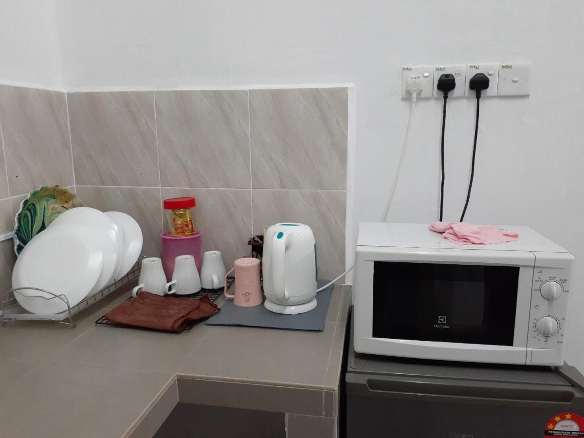Homestay Idaman B B With 2 Room Aircond 2 Quen Bed And Not Sharing Room -Privacy Куала-Тренгану Екстер'єр фото