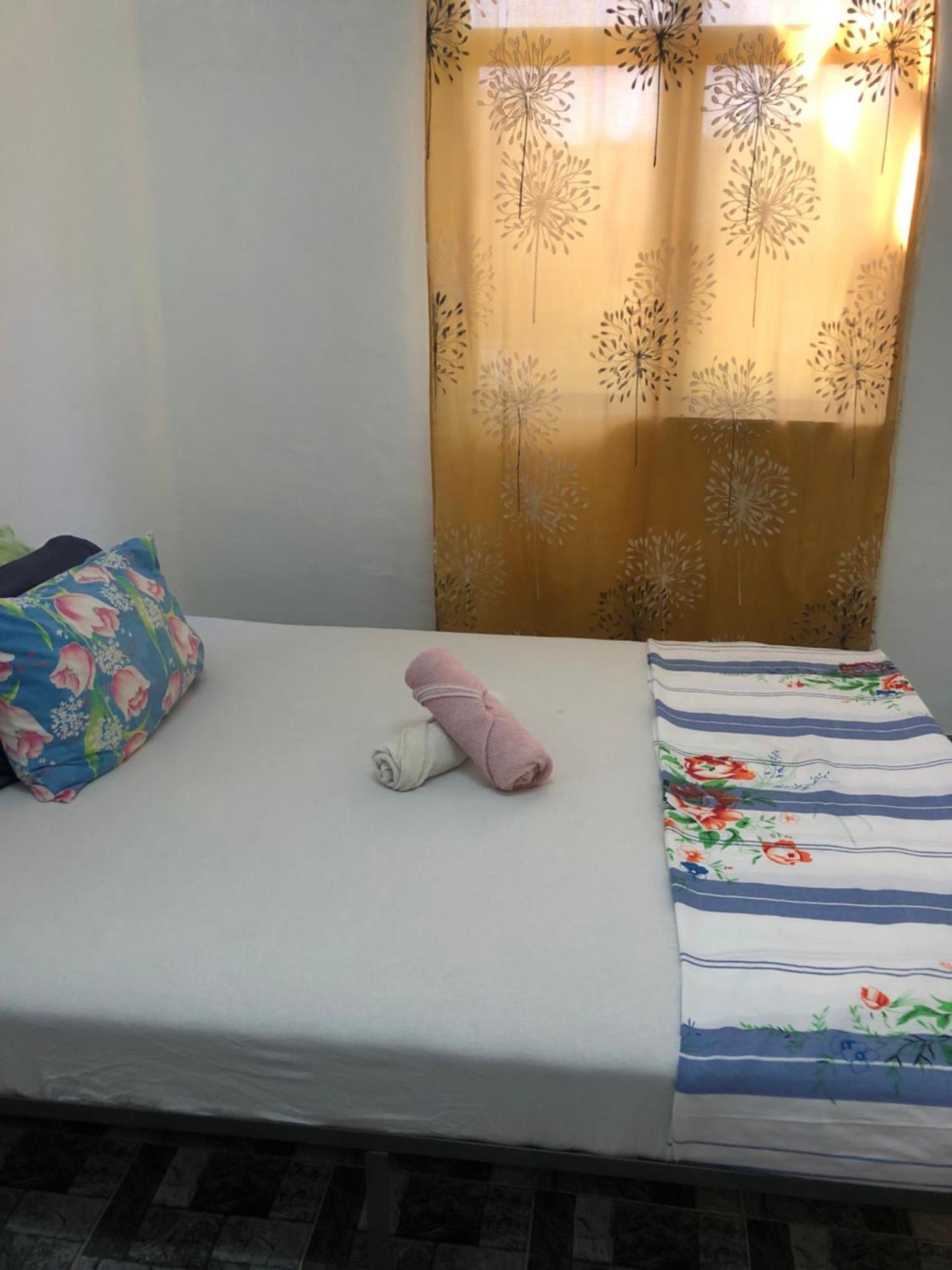 Homestay Idaman B B With 2 Room Aircond 2 Quen Bed And Not Sharing Room -Privacy Куала-Тренгану Екстер'єр фото
