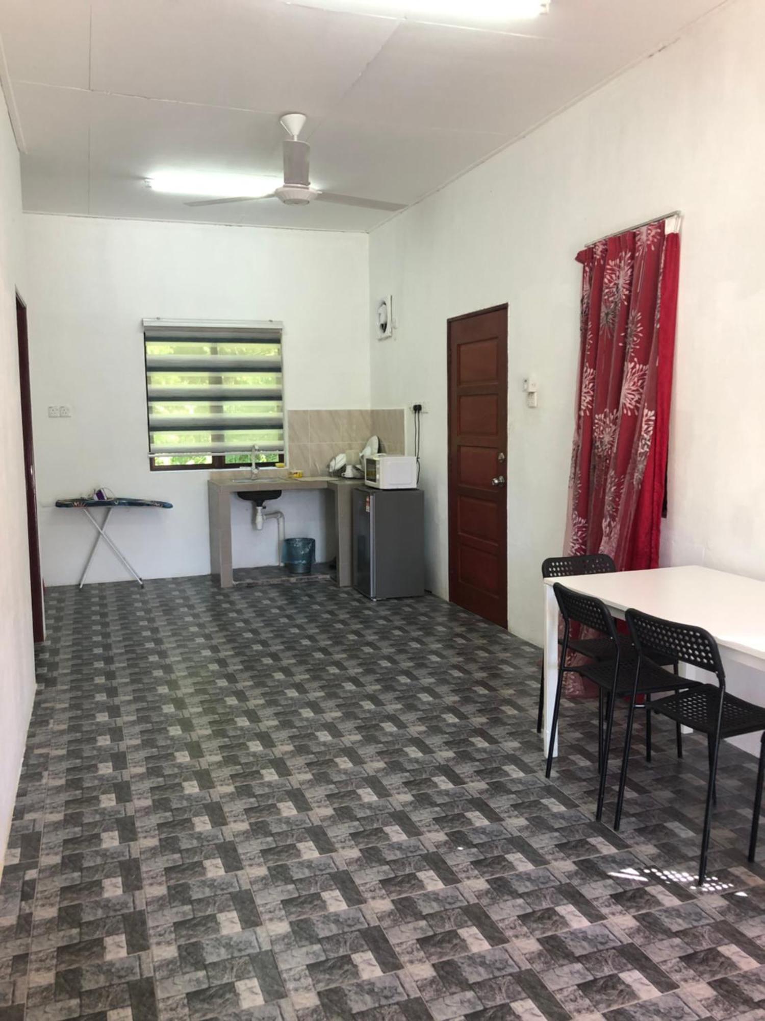Homestay Idaman B B With 2 Room Aircond 2 Quen Bed And Not Sharing Room -Privacy Куала-Тренгану Екстер'єр фото